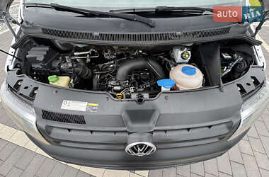 Минивэн Volkswagen Transporter 2013 в 