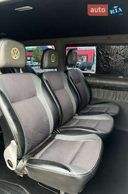Мінівен Volkswagen Transporter 2005 в 