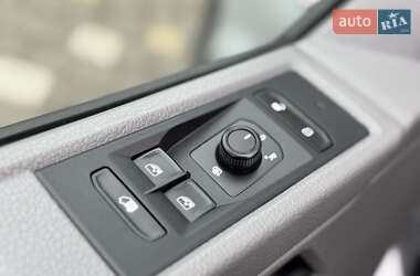 Грузовой фургон Volkswagen Transporter 2021 в 