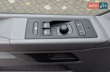 Грузовой фургон Volkswagen Transporter 2021 в 