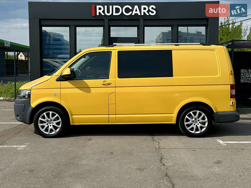 Грузопассажирский фургон Volkswagen Transporter 2013 в Кременчуге
