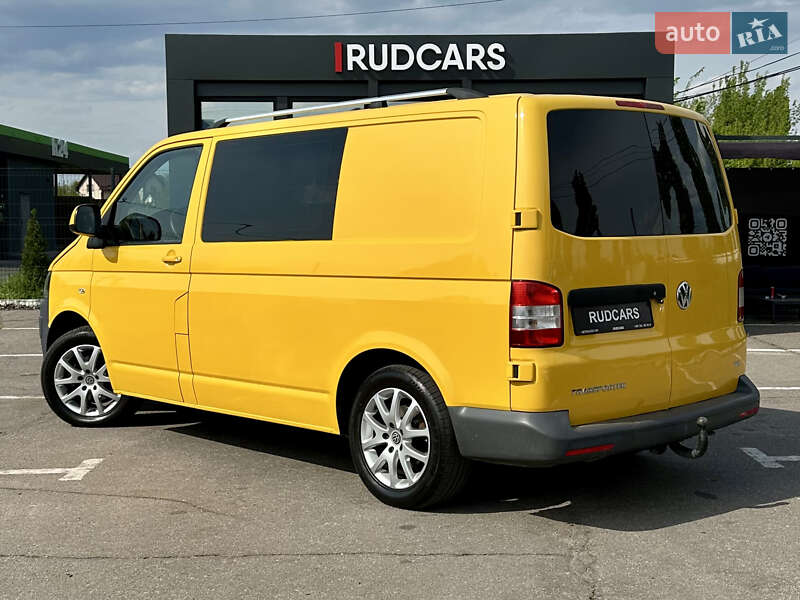 Грузопассажирский фургон Volkswagen Transporter 2013 в Кременчуге
