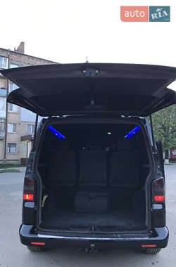 Минивэн Volkswagen Transporter 2004 в 