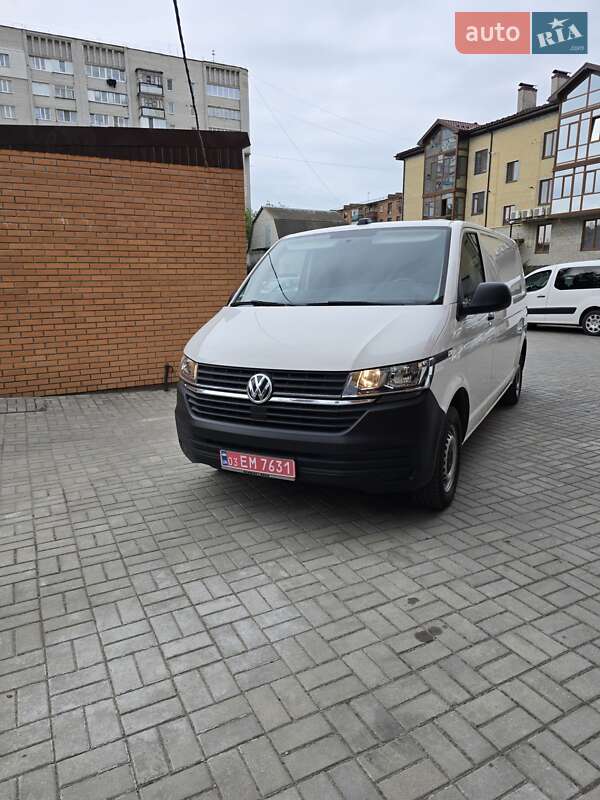 Грузовой фургон Volkswagen Transporter 2019 в 