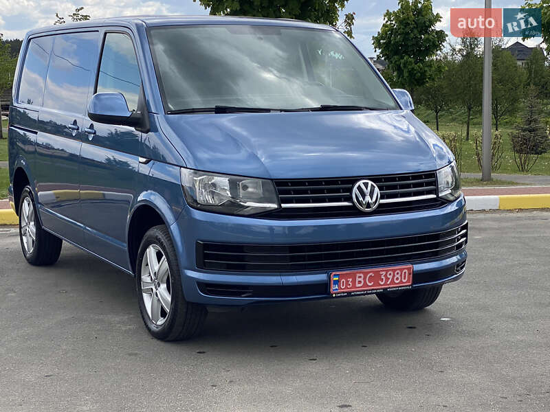 Грузовой фургон Volkswagen Transporter 2017 в Ирпене