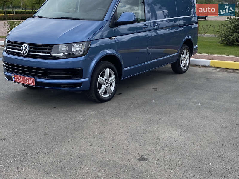 Грузовой фургон Volkswagen Transporter 2017 в Ирпене
