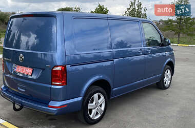 Грузовой фургон Volkswagen Transporter 2017 в 