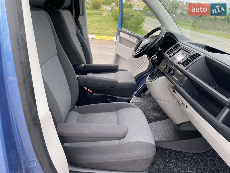 Грузовой фургон Volkswagen Transporter 2017 в Ирпене