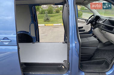 Грузовой фургон Volkswagen Transporter 2017 в 
