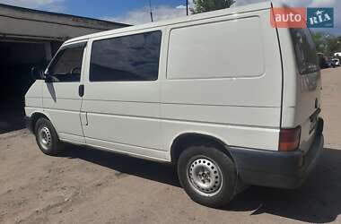 Минивэн Volkswagen Transporter 2000 в 