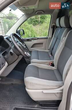 Вантажний фургон Volkswagen Transporter 2015 в 