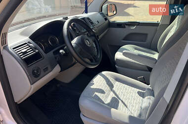 Мінівен Volkswagen Transporter 2010 в 