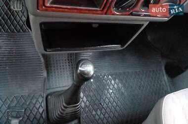 Мінівен Volkswagen Transporter 2000 в 