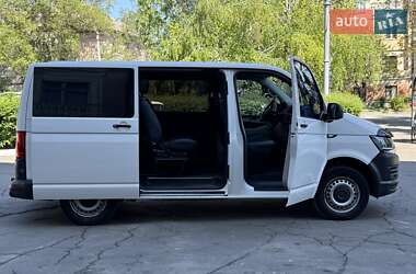 Вантажопасажирський фургон Volkswagen Transporter 2017 в Кам'янському
