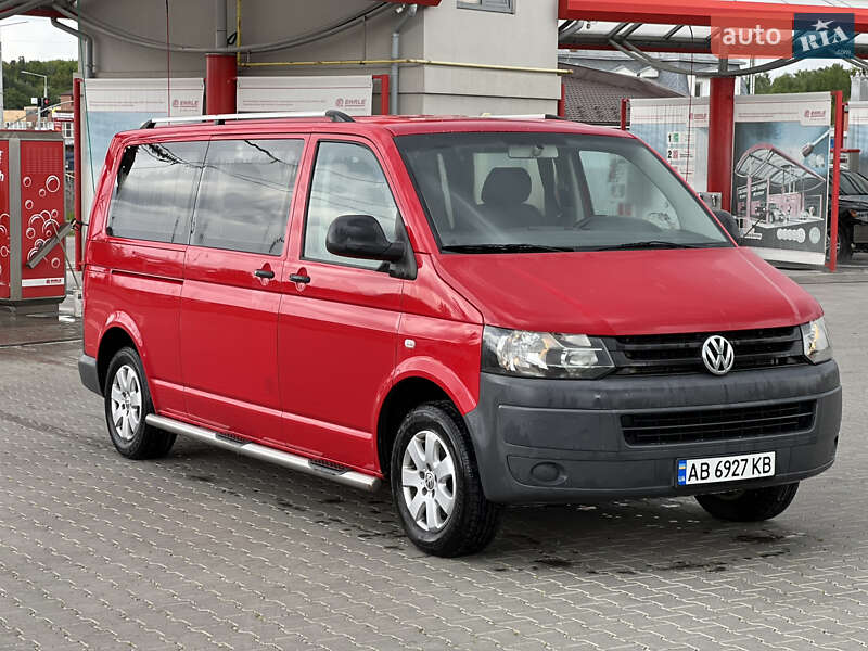Минивэн Volkswagen Transporter 2012 в 