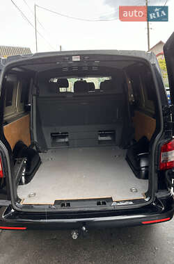 Мінівен Volkswagen Transporter 2012 в 