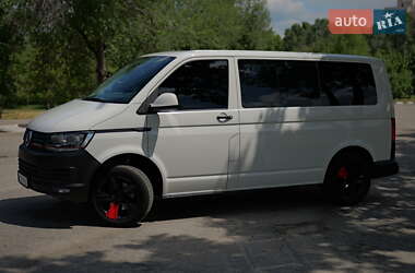 Минивэн Volkswagen Transporter 2016 в 