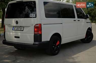 Минивэн Volkswagen Transporter 2016 в 