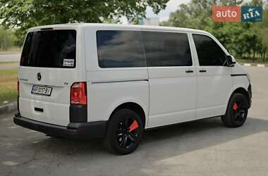Минивэн Volkswagen Transporter 2016 в 