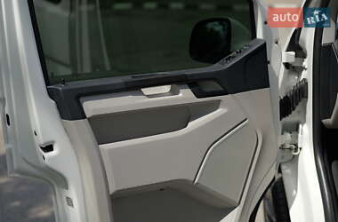 Минивэн Volkswagen Transporter 2016 в 