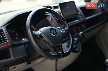 Минивэн Volkswagen Transporter 2016 в 