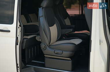 Минивэн Volkswagen Transporter 2016 в 
