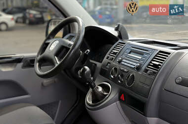 Мінівен Volkswagen Transporter 2005 в 