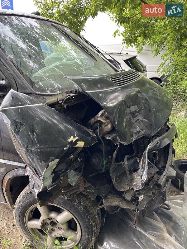 Минивэн Volkswagen Transporter 2000 в Киеве