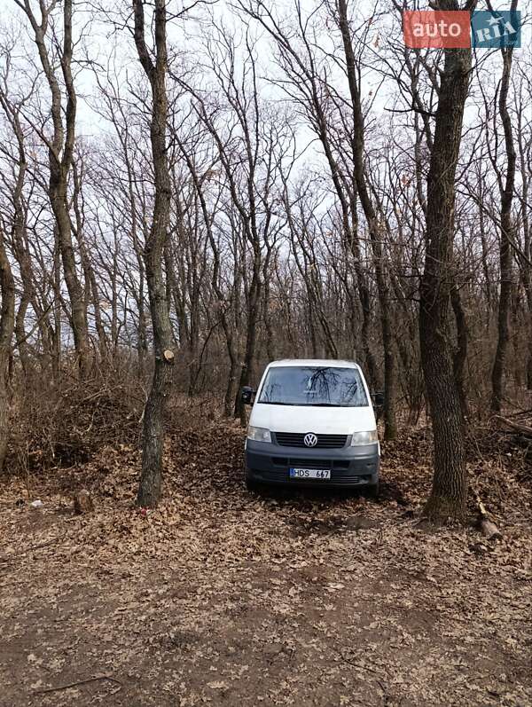 Грузовой фургон Volkswagen Transporter 2007 в Петропавловке