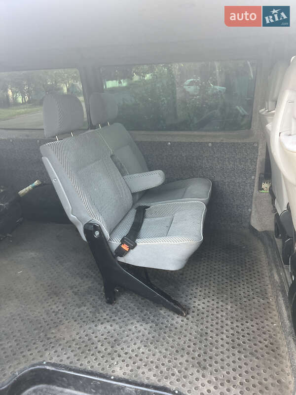 Минивэн Volkswagen Transporter 2001 в Черновцах