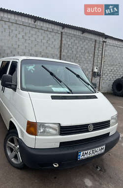Минивэн Volkswagen Transporter 2000 в Коростене