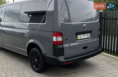 Мінівен Volkswagen Transporter 2013 в 