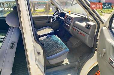 Минивэн Volkswagen Transporter 2000 в 