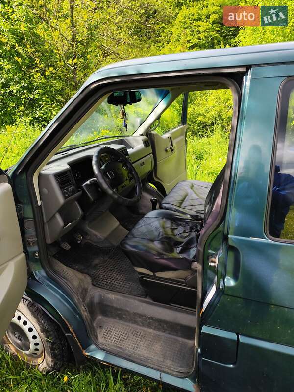 Минивэн Volkswagen Transporter 1999 в Долине
