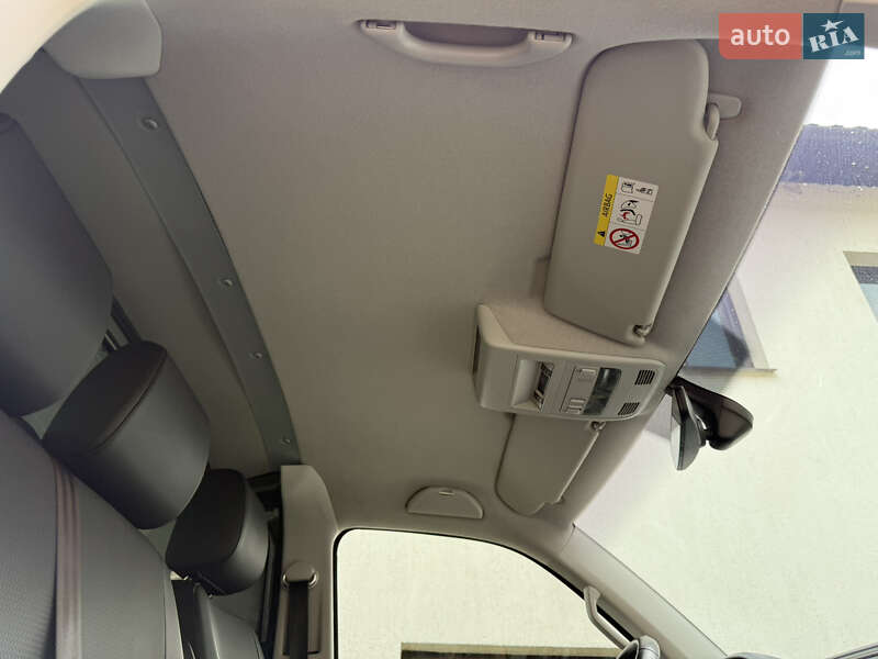 Вантажний фургон Volkswagen Transporter 2019 в Тячеві
