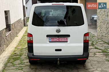 Минивэн Volkswagen Transporter 2015 в 