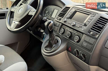 Минивэн Volkswagen Transporter 2015 в 