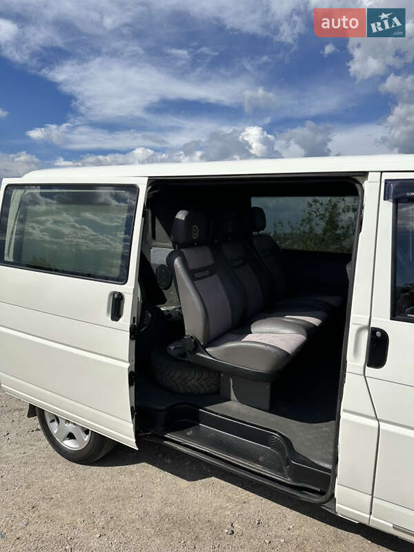 Мінівен Volkswagen Transporter 2002 в Запоріжжі