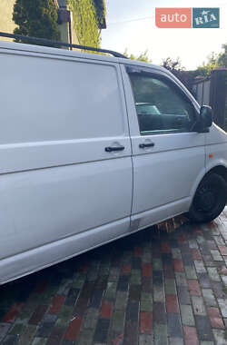 Грузовой фургон Volkswagen Transporter 2006 в 