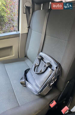 Грузовой фургон Volkswagen Transporter 2006 в 