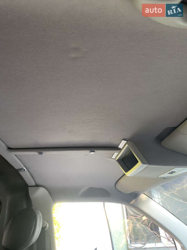 Вантажний фургон Volkswagen Transporter 2006 в Києві