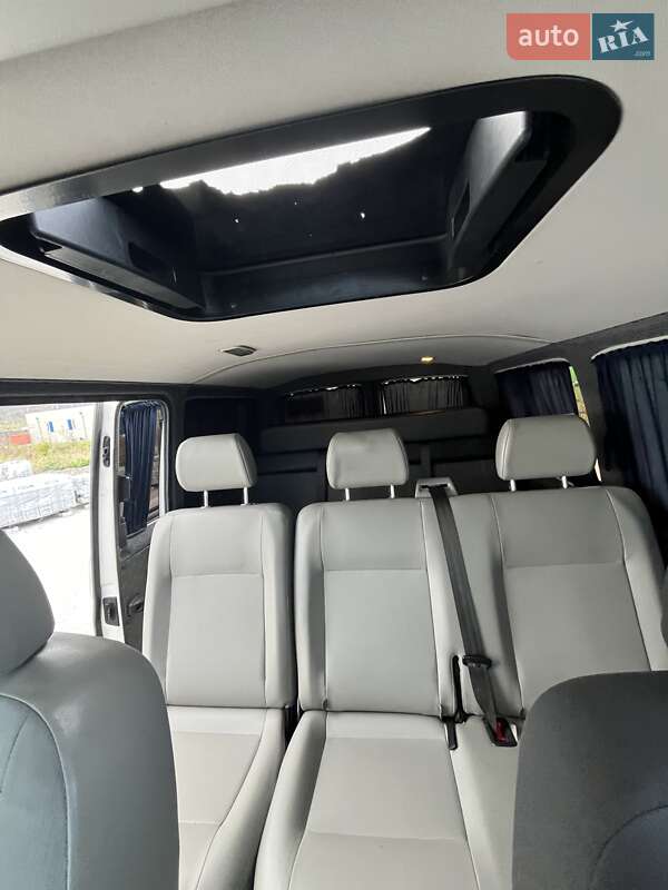 Мінівен Volkswagen Transporter 2016 в Хусті