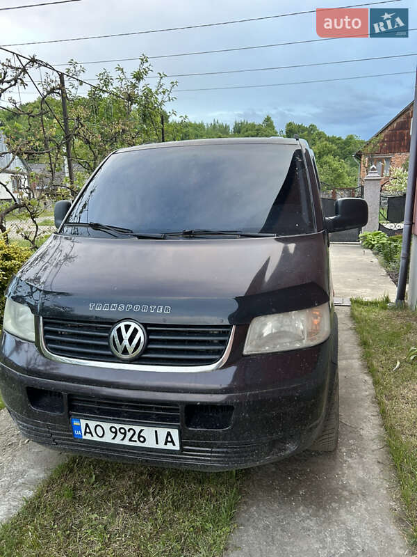 Минивэн Volkswagen Transporter 2007 в 