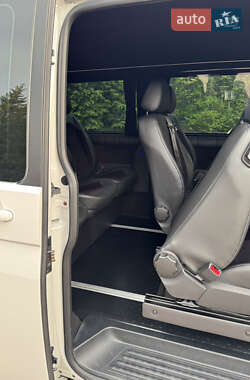 Мінівен Volkswagen Transporter 2017 в 
