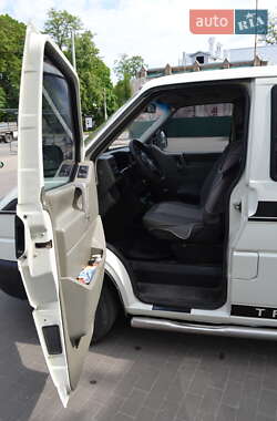 Минивэн Volkswagen Transporter 2003 в 