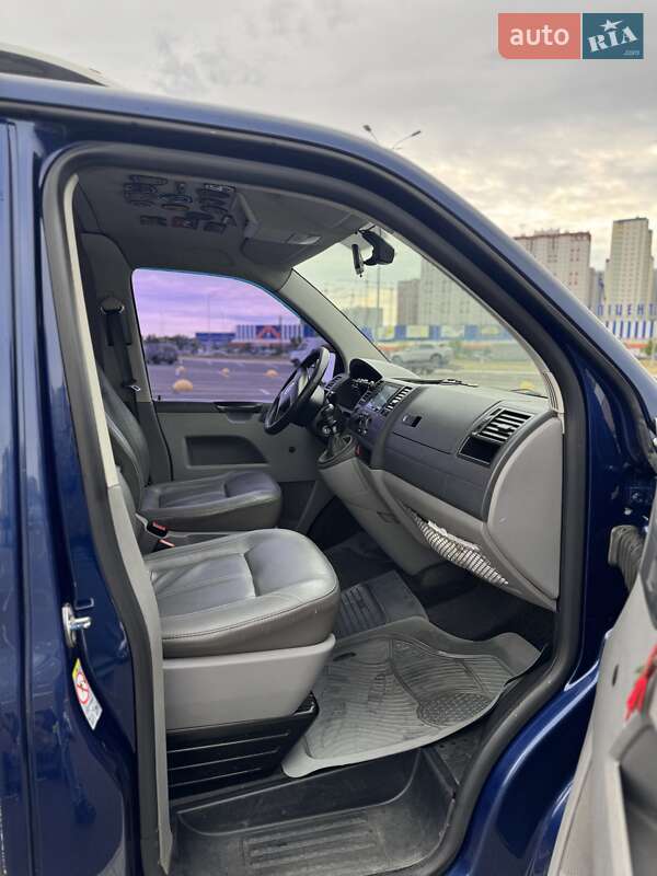 Минивэн Volkswagen Transporter 2007 в Киеве