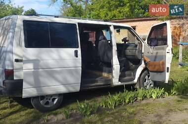 Минивэн Volkswagen Transporter 2000 в 