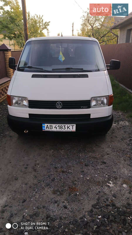 Минивэн Volkswagen Transporter 2000 в 