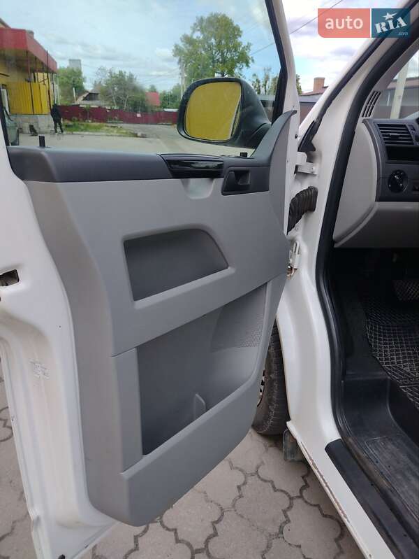Минивэн Volkswagen Transporter 2014 в Ковеле