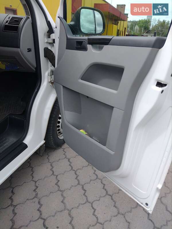 Минивэн Volkswagen Transporter 2014 в Ковеле